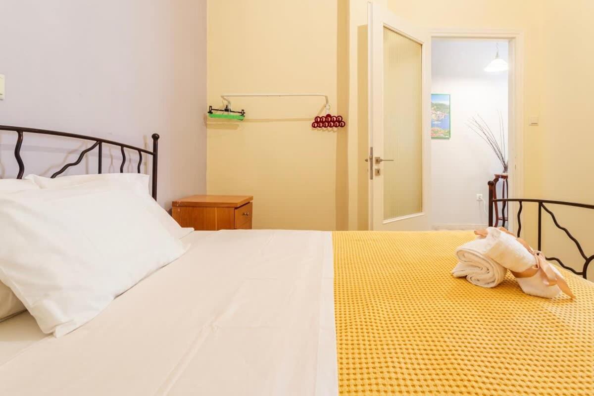 Kalamata Rose Nest - Urban Comfy Escape المظهر الخارجي الصورة